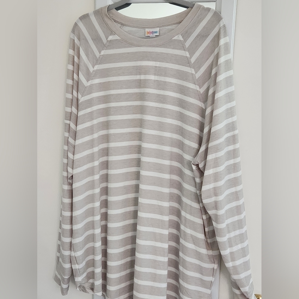Lularoe Erin Long Sleeve T